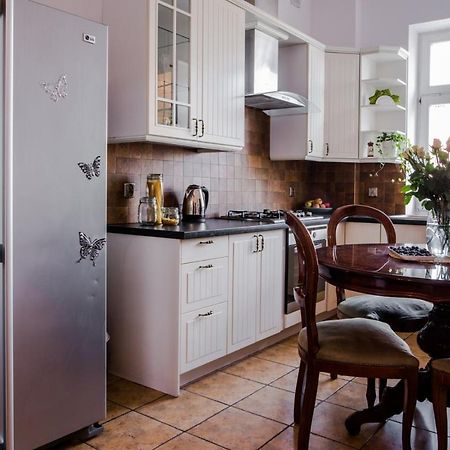 Halby Luxury Rooms Chmielna 73B Warszawa Eksteriør billede
