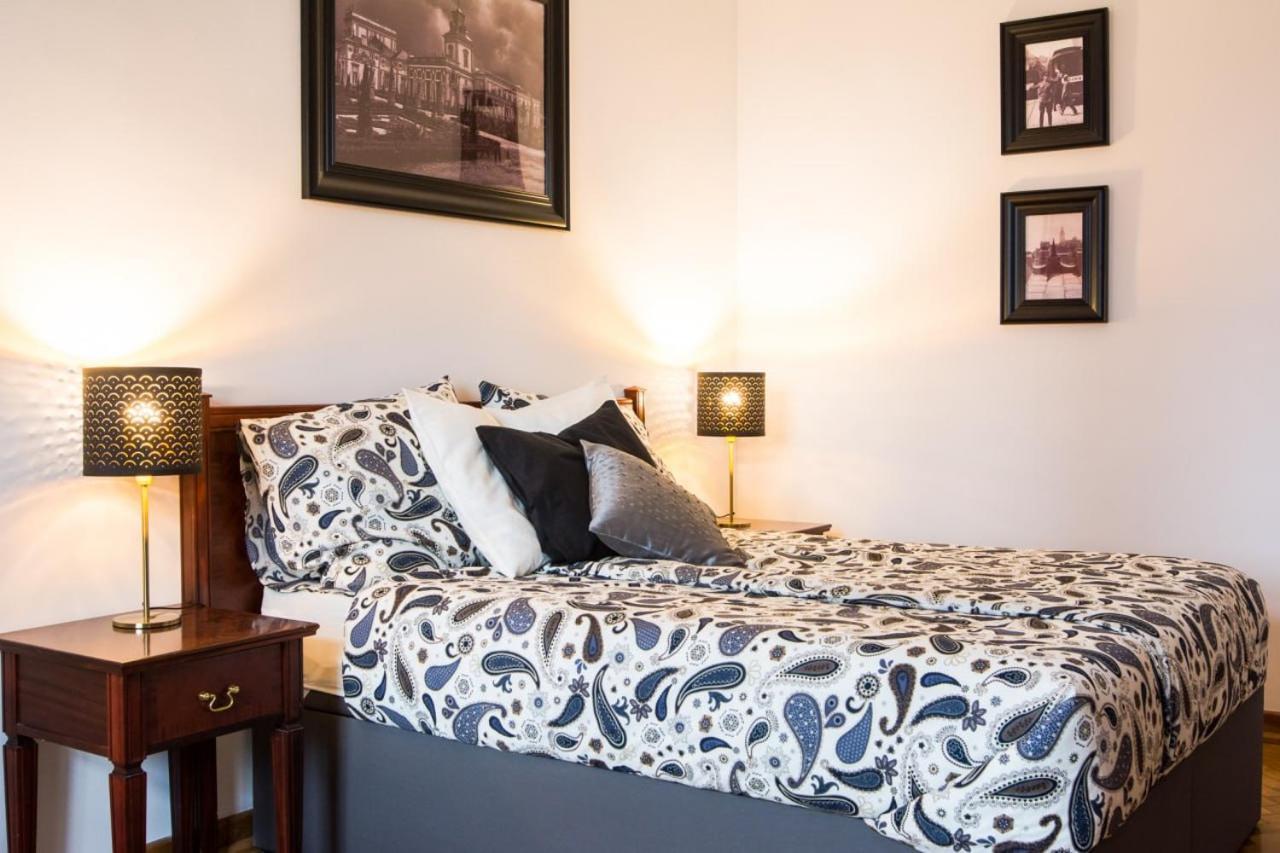 Halby Luxury Rooms Chmielna 73B Warszawa Eksteriør billede