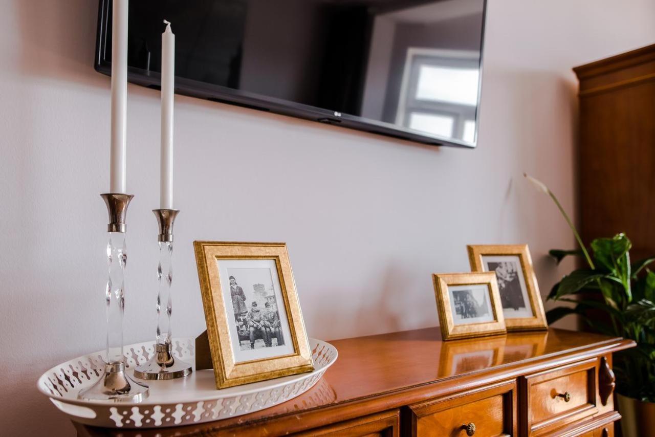 Halby Luxury Rooms Chmielna 73B Warszawa Eksteriør billede